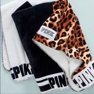 2018 Pink Friday Sherpa Blanket